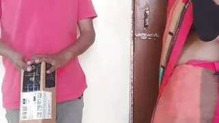 XXX Bhabhi Hard painful fucked by delivery boy with dirty hindi voice