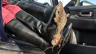 Kiss and lick my dirty soles