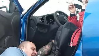 Easy rest in the car and cleaning soles with a tongue in the open air