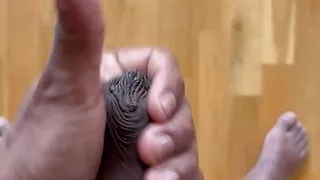 A quick BBC wank with a nice orgasm