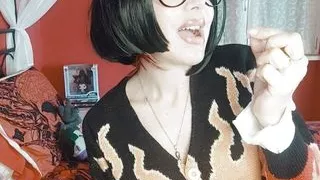 the giantess uses you in place of her missing tooth and