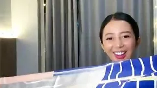 Skandal selebgram sange Live IG colmek di kamar godain follower