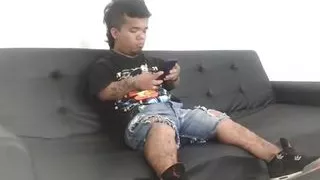 I'm going to buy a piece of furniture for my house and the owner came out naked to serve me