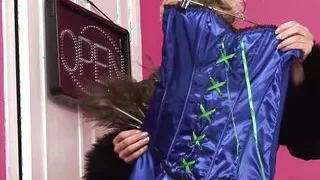 Jasmine Black And Tarra White Work A Cock Together During