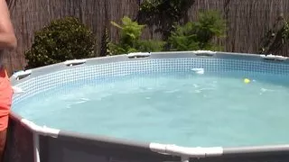 Sexy BBW Mom has Sex with the Poolboy and gets Creampied