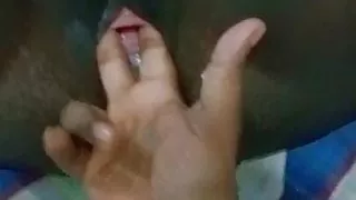 Sri lanka shetyyy black chubby pussy guy fingering