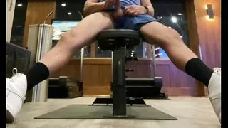 JockDad87 jerks his cock in the hotel gym