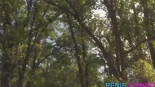 Sinnlicher Fick im Freien mit der dicken, verfuhrerischen Reporterin Lauren Phoenix