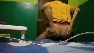 Jugando con mi pepino d 26 cm