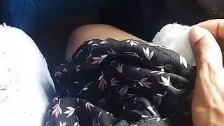 Kella akka bass yana gamn pusi mirikuwa. Enjoyment inside the bus...