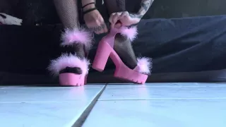 Feet Bare Feet Are Shoes )