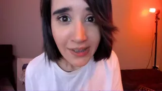 Latin Cam-slut Squirts