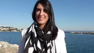 Jade wants her pussy to be fucked well