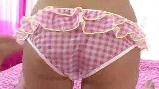 Gorgeous teen gives head in POV scene