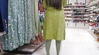 Step Sister ko jabardasti Shopping Mall bol kar apne Room le jakar jabardasti karke chod dia