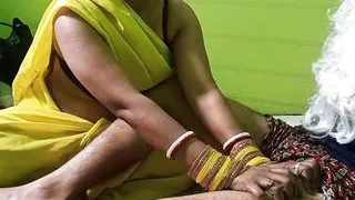 Big Boobs Indian Bahu Fucks with her old Sasur Ji jabardasti everyday after husband  leaves