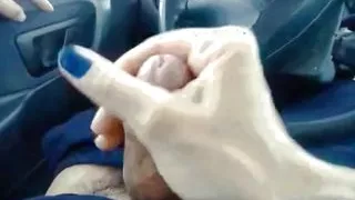 Cumshot handjob in the car