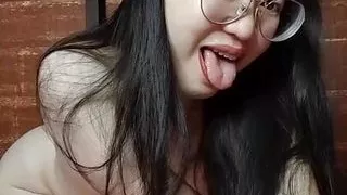 Sexy Asian girl show her ass and pussy for your pleasure