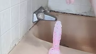 Relax in the tub with Unicornbombshell