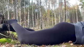 Tries to get out of prison and I'm getting undressed outdoor