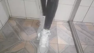 Pissing On My Nike Af1