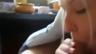 Junge Suesse Freundin Mit Einem Geilen Blowjob