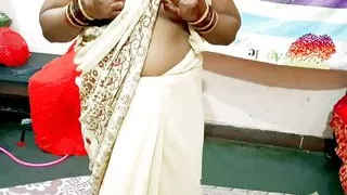 Desi ANNU bhabhi ki gand chudai hindi me hardcore fuking doggy style