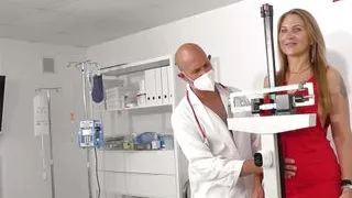 German natural tits milf patient fucks the doctor