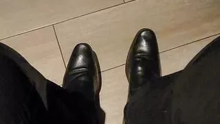 Gym shower, i get dress, I wear socks and dress shoes