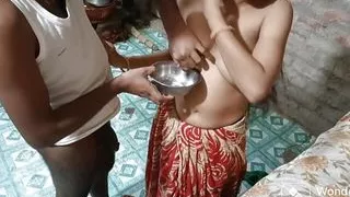 Hot Village Bhabhi Ki Sat Badroom Me Masti