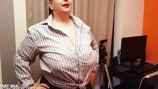 Nice thick big tits secretary spreads her thighs at work