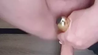 I dildo my pussy and make myself cum while waiting for a big cock