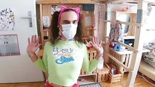 Masha Valentina introducing herself - hot amateur sissy with colorful cloth and sexy butt