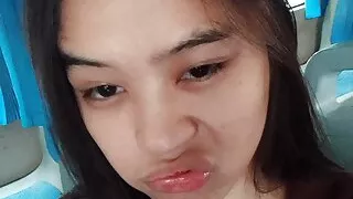 Horny Pinay fingering before go to school