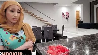 Best Friends Fucks For The First Time - Hijab Hookup