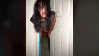 Ella Se Atora Y Yo Aprovecho Para Cogerla