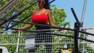 Touring London - BigBoobBundle