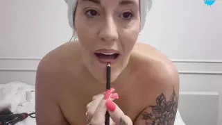 Topless Make-up Preparation
