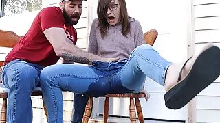 Squirting outside in my jeans - Neighbours watching