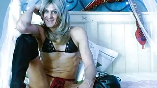 Anal Pleasure with Bree! Some of my biggest anal toys for you're viewing pleasure...watch as my she cock swells !