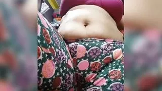 Indian hot model big boobs nude showing in home made dirty talk for sex