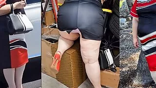 Classy mature lady sightseeing and decided to bring you along