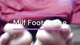 Milf's Foot Teaser