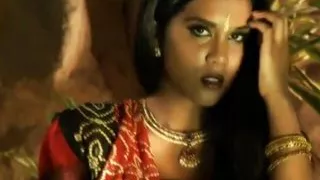 Beautiful And Naked Bollywood Beauty From India Gets Nude