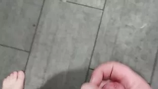 Risky public nude jerk