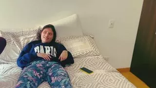 I don't care that she can't fuck, I want to suck her lesbian pussy!