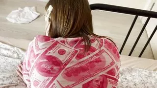 soft blowjob and sex with a girlfriend in a pink T-shirt in different poses