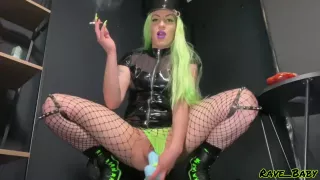 Watch Me Smoke & Squirt With A Thick 8 Dildo - Loud Orgasm