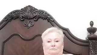 Granny Begs For A Good Pussy Licking