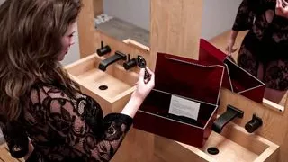 AWAM - The final task - Sophia got a gift and she don't know where it's from